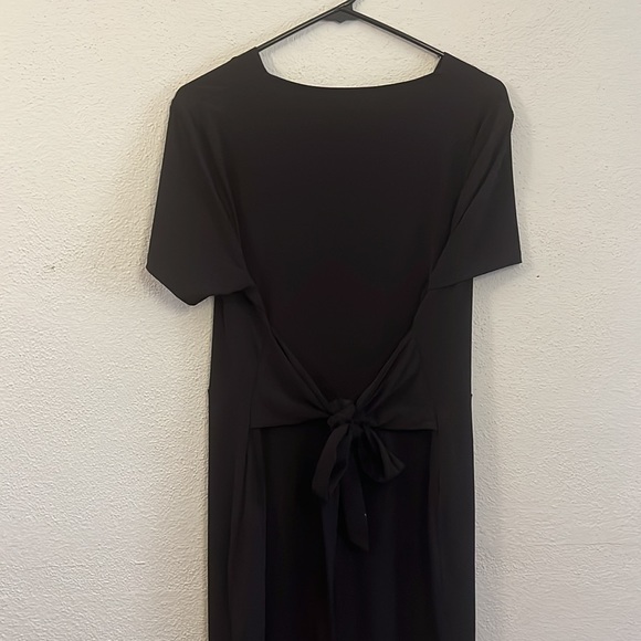 Versatile Tahari little black dress. - Picture 3 of 3